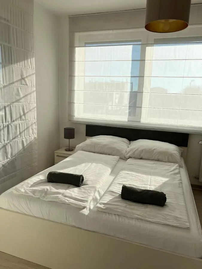 Hatvan Central Apartment Debreţin